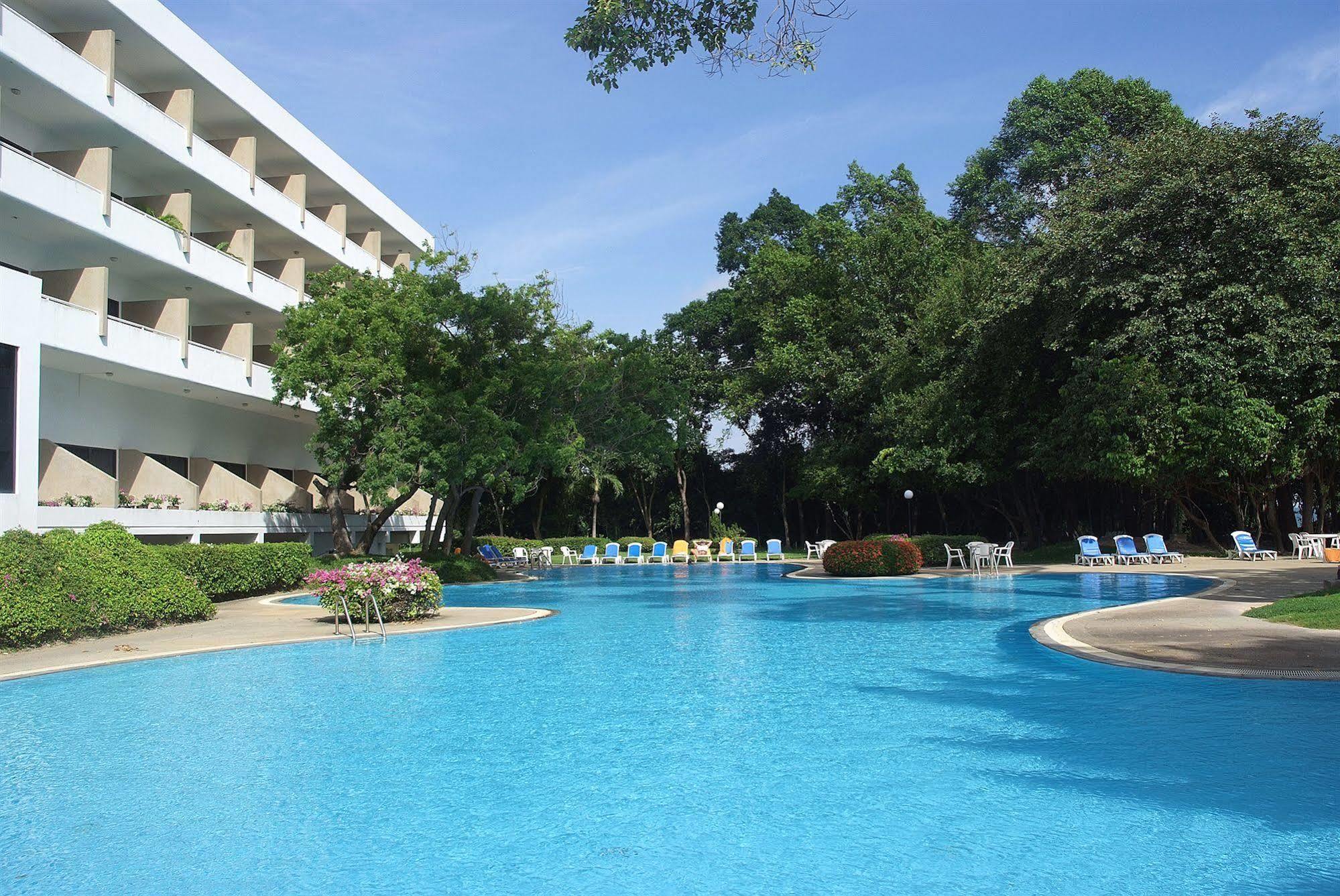 Purimas Beach Hotel & Spa Ban Chang  Ngoại thất bức ảnh